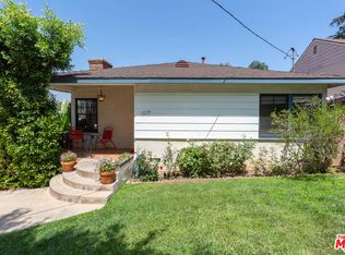 1270 Crescent Dr, Glendale, CA 91205