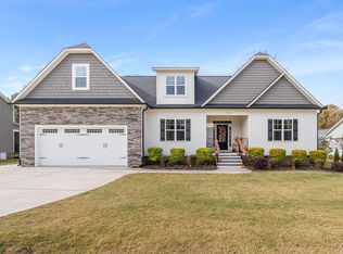 504 Long Grass Dr, Smithfield, NC 27577