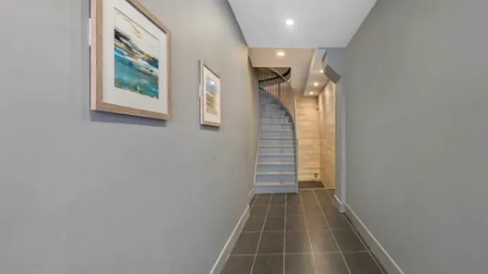 Rented by Nooklyn NYC LLC | media 19