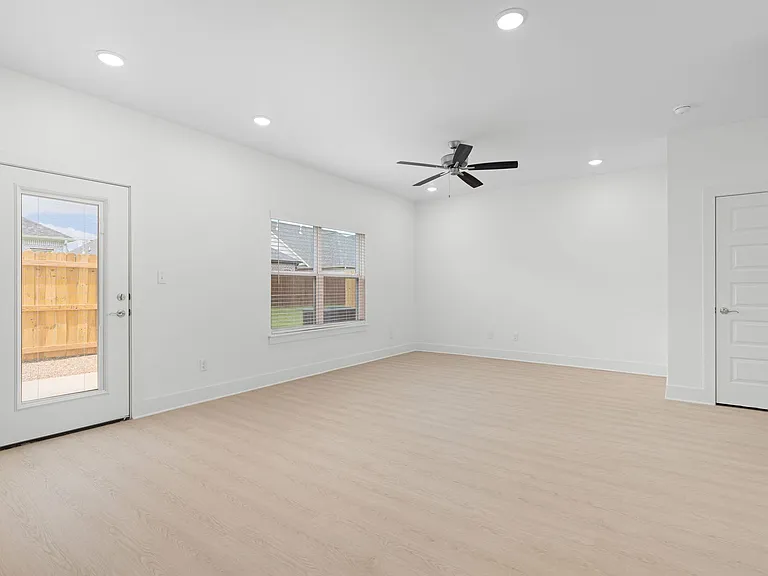 2713 SW Shackelton Ave #1 — Photo 56