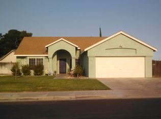 895 Del Rio Dr, Los Banos, CA 93635