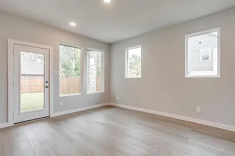 4532 Hogans Alley Dr — Photo 5