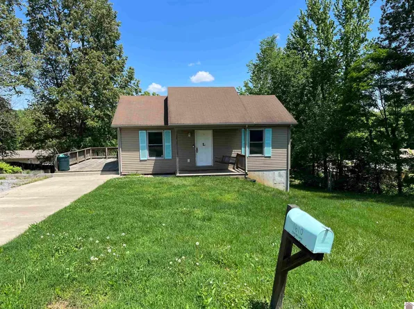 1610 Century Ln, Paducah, KY 42003