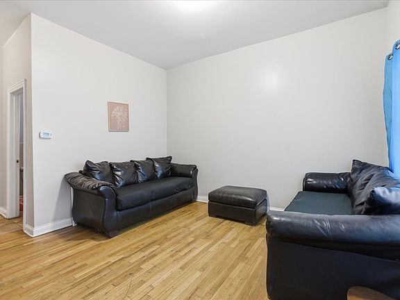 3rd image of 5624 S Lowe Ave