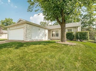 330 Bellezza Dr, Ballwin, MO