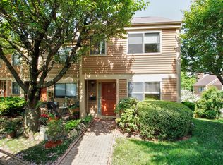 242 Tree Top Cres, Pt Chester, NY 10573