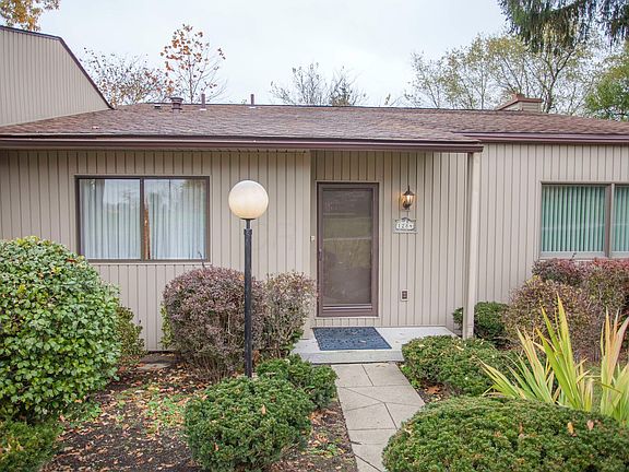 2nd image of 1284 N Howell Dr