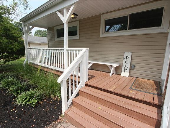 4th image of 23804 Bonny Bank Dr