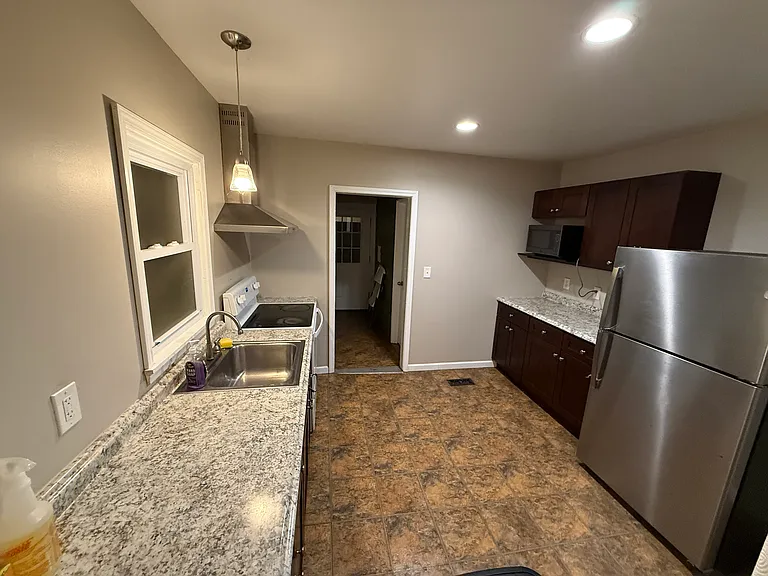 217 Floral Ave — Photo 4