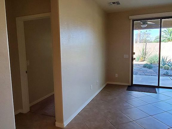 5th image of 28035 N Welton Pl