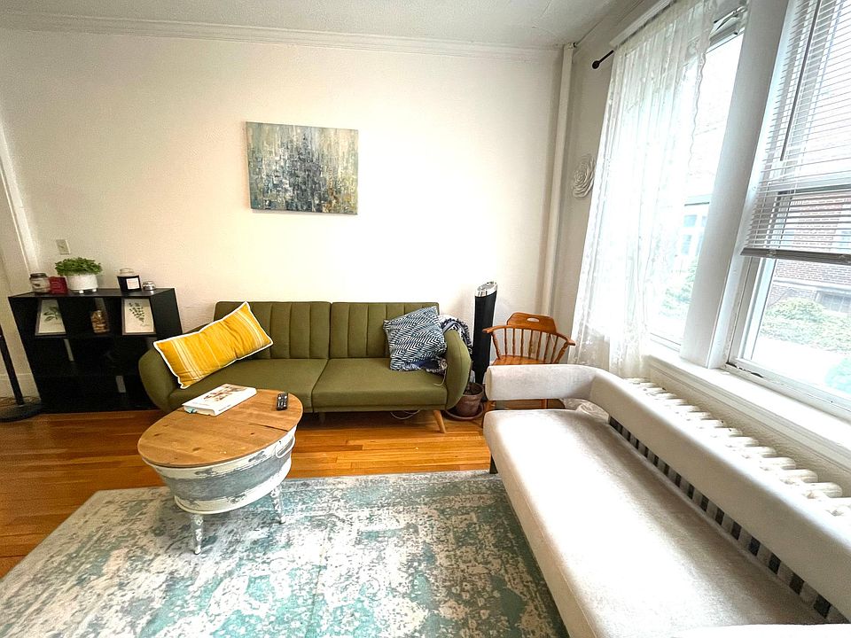 1st image of 38 Longwood Ave #2