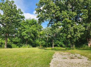 2108 Crestwood Dr, Crest Hill, IL 60403