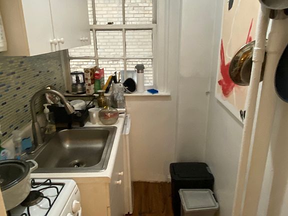 5th image of 314 41st St #203B