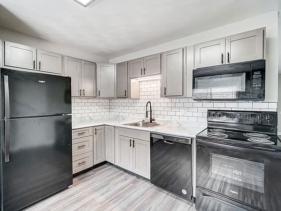 2nd image of 7214 Hickory Creek Dr #7219B3