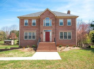 1751 Meadow Down Dr, Forest, VA 24551