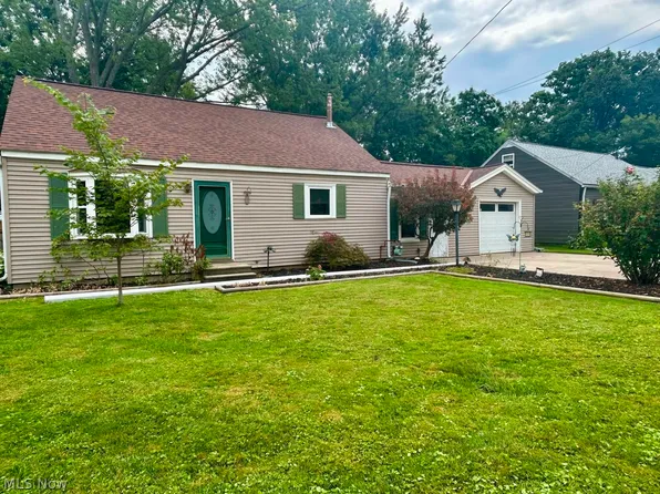 10115 Colfax Ave, Columbia Station, OH 44028