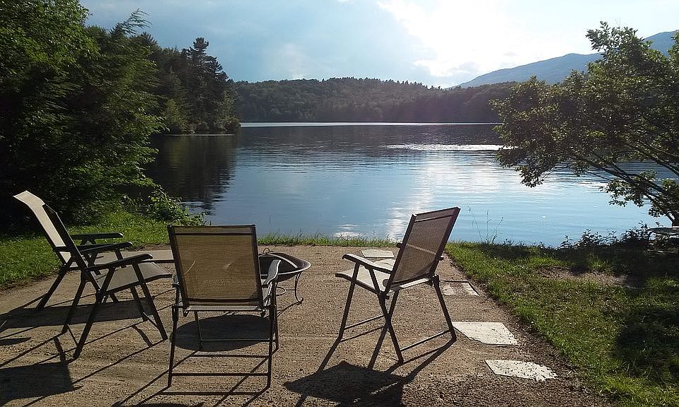2nd image of 402 Thorndike Pond Rd