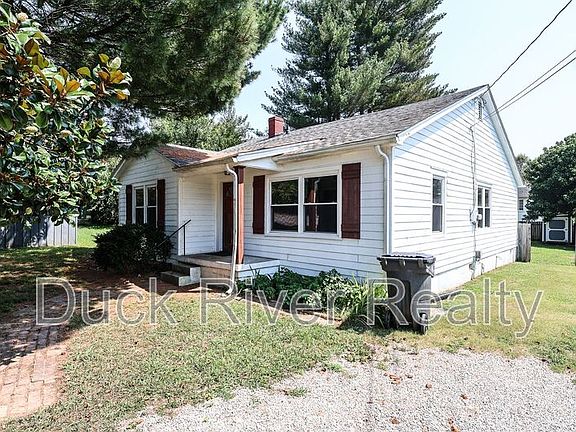 2nd image of 406 Fleming St