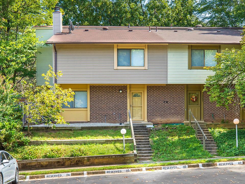 1st image of 10605 Summer Oak Ct