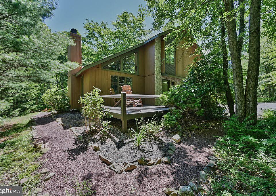 143 Moseywood Rd Lake Harmony Pa 18624 Zillow