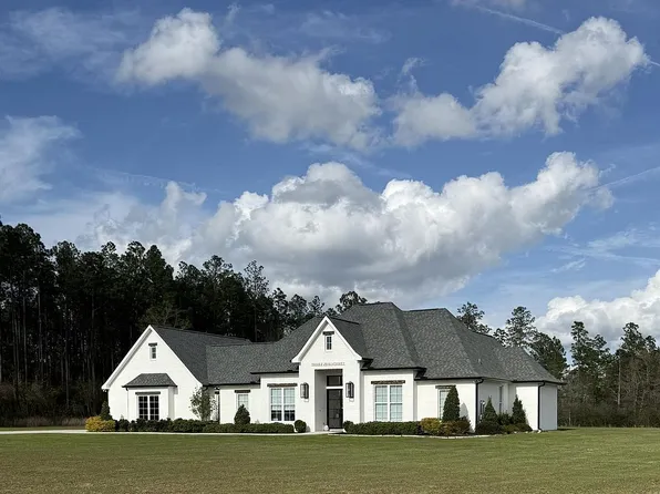 303 Bell Tower Pkwy, Carriere, MS 39426