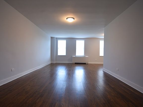 Pelham Terrace - Living Room - E Line