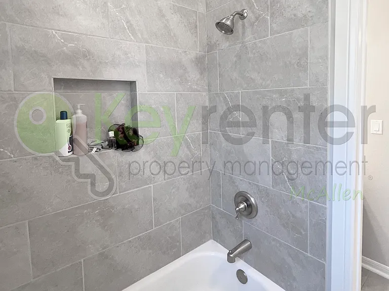 4708 Ensenada Ave — Photo 10