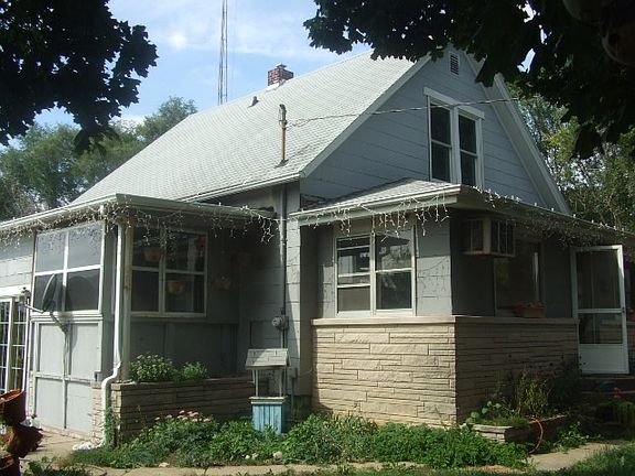 2nd image of 209 5th St