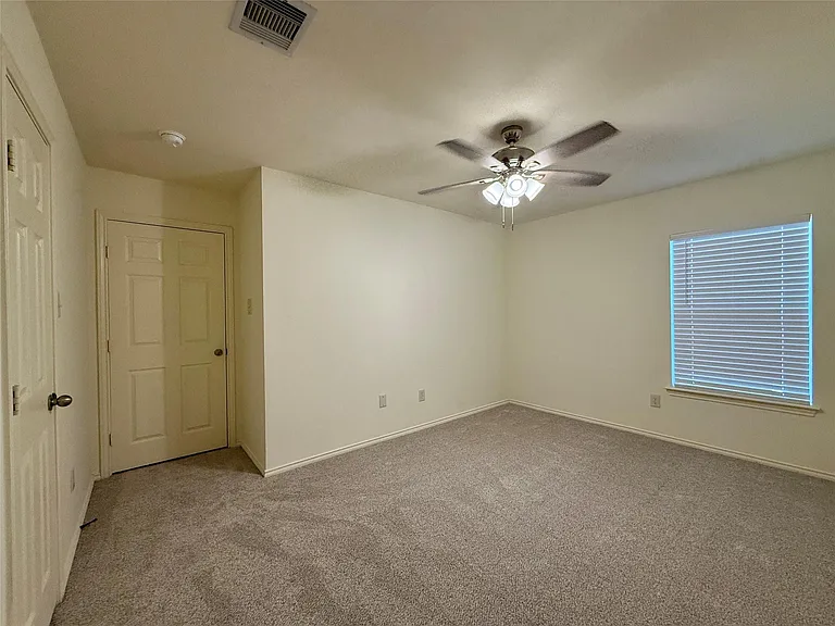 20622 Tulip Blossom Ct — Photo 31