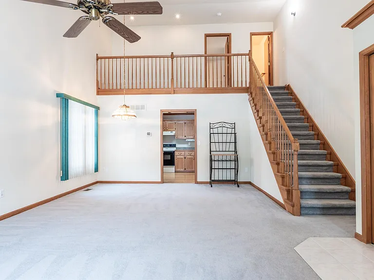 33527 Roselawn Dr — Photo 20