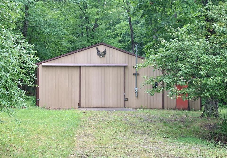 1st image of 6075 Birch Dr