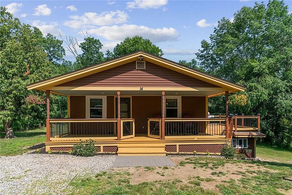 14 Pond View Rd, Moosup, CT 06354 Zillow