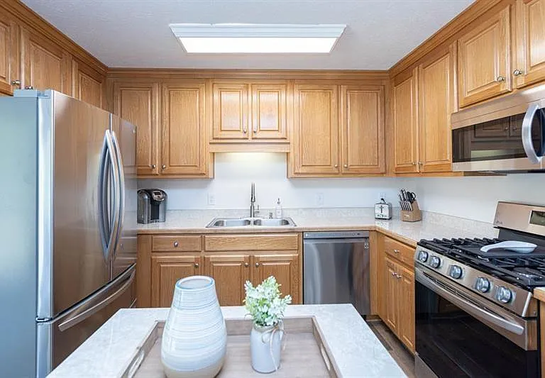 3200 Lee Dr — Photo 15