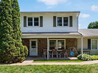 3954 Townhouse Ln, Uniontown, OH 44685