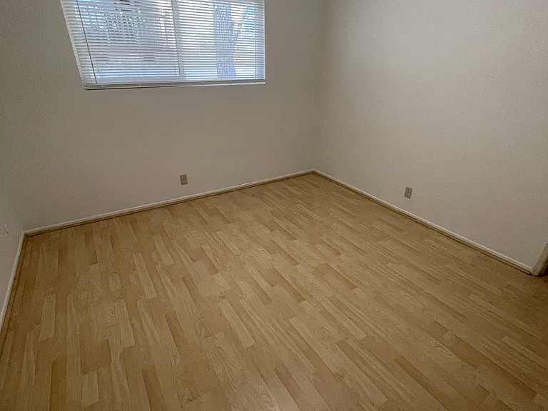 361 Waldo Ave #10 — Photo 7