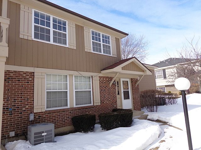 1st image of 30 Fernwood Ct