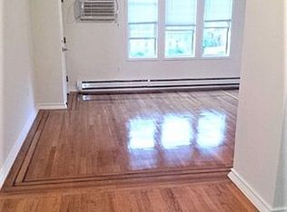 30-31 43rd St #1, Astoria, NY
