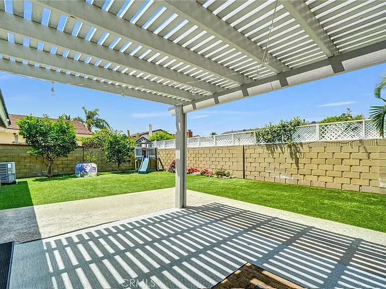 4865 Candleberry Ave — Photo 42