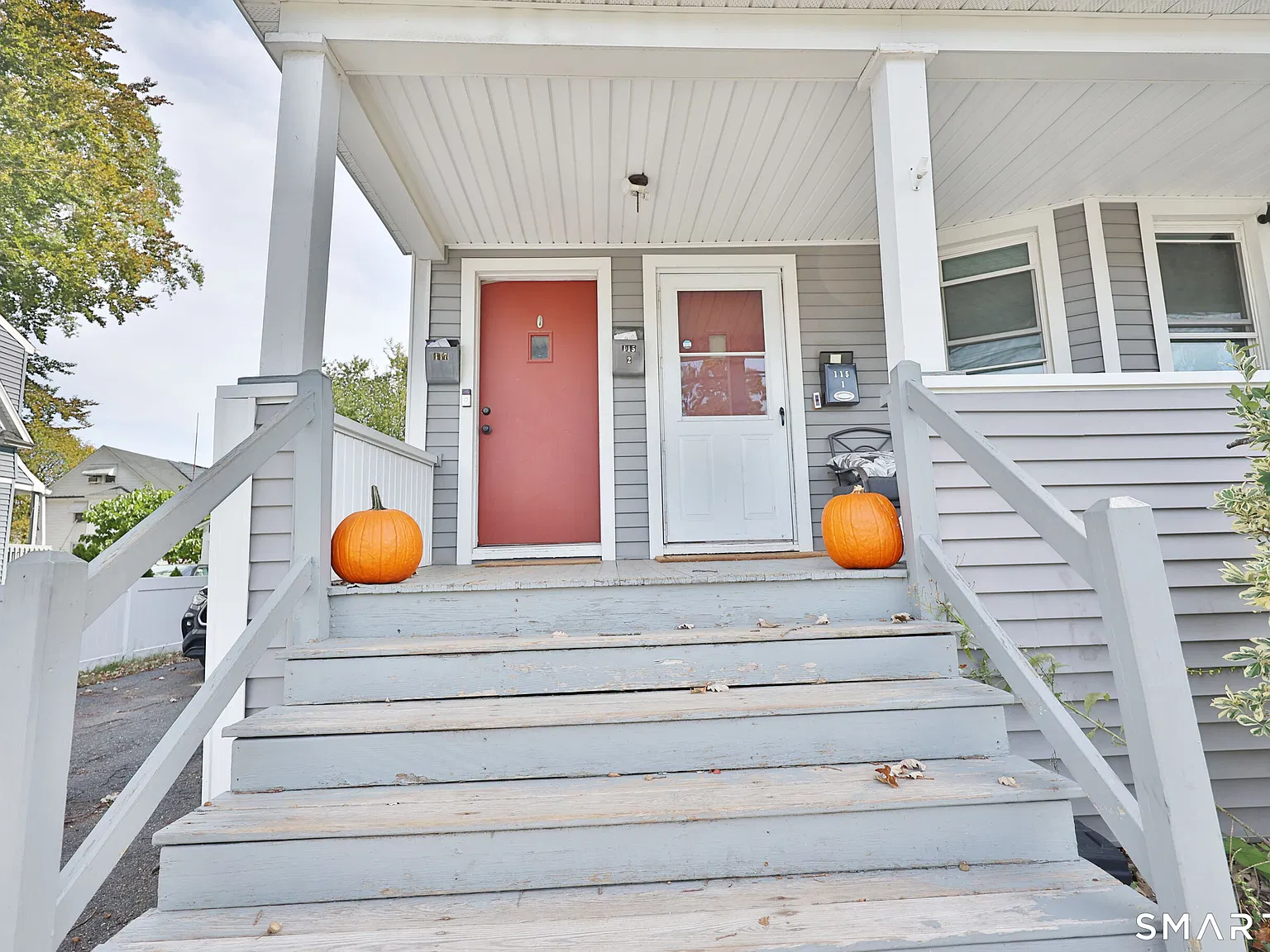 2 bed, 1.0 bath, 936 sqft, $2,300 — Photo 2