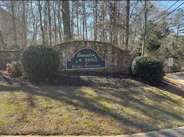 1554 Laurel Ridge Dr, Lawrenceville, GA 30043