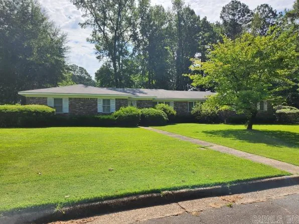 501 Brookridge Dr, Camden, AR 71701