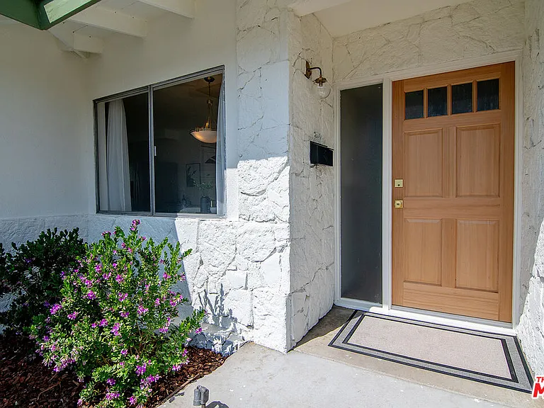 6627 Lennox Ave — Photo 3