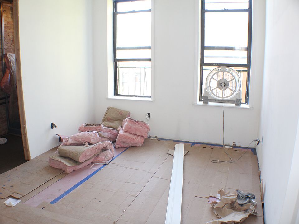 2nd image of 1723 Madison St #9X