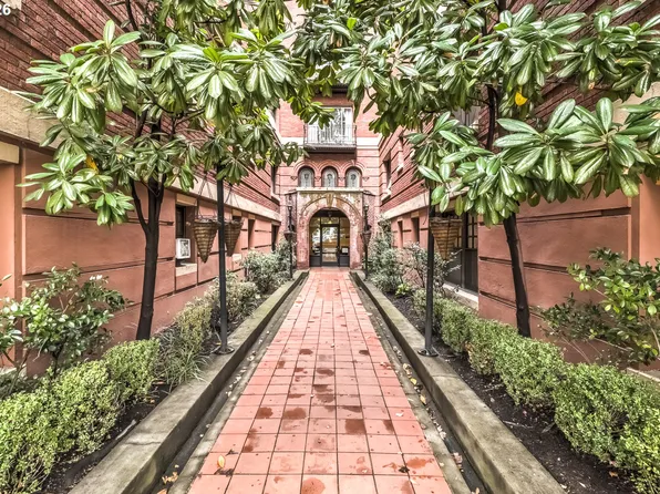 1829 NW Lovejoy St Unit 103, Portland, OR 97209