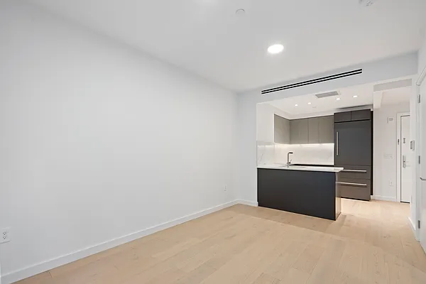 Rented by Douglas Elliman | media 16