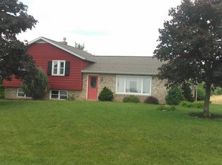 1572 Hossler Rd, Manheim, PA 17545