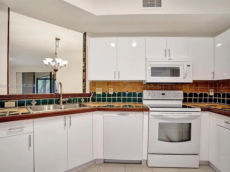 15825 SW 3rd Ct #103 — Photo 9