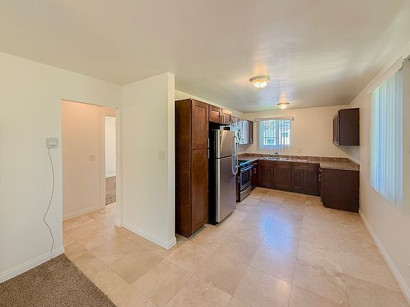 3rd image of 6641 Kelly St