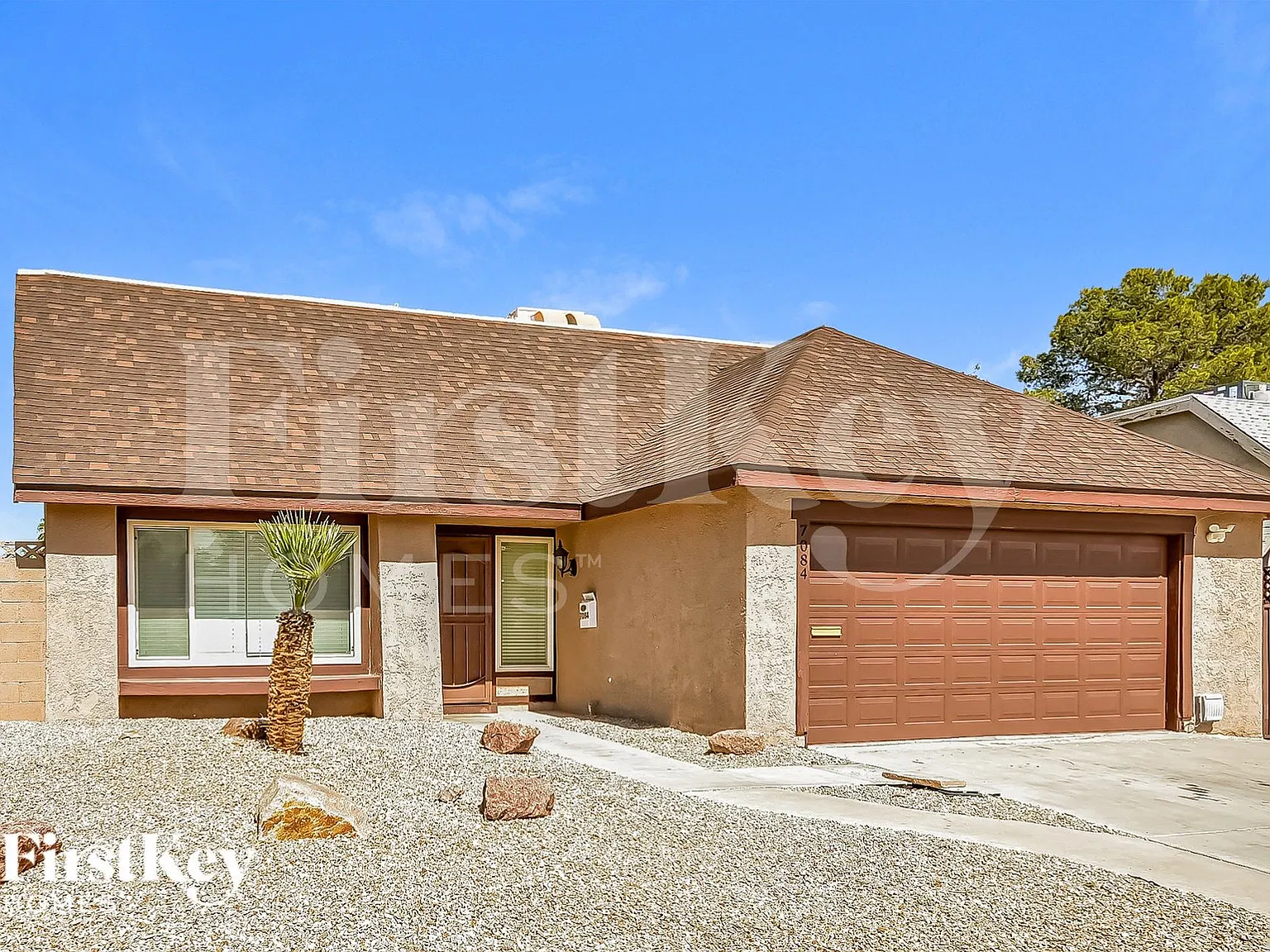 4 bed, 2.5 bath, 1762 sqft, $2,545 — Photo 2
