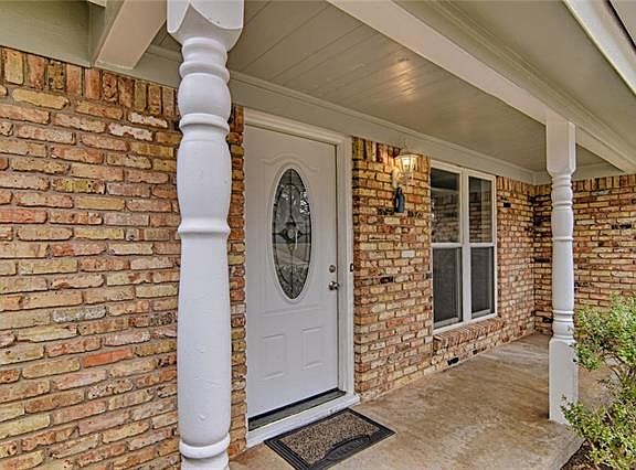 4th image of 505 Oak Park Dr